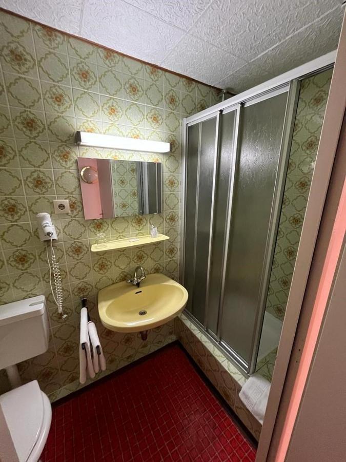 براوناو آم إن City Hotel 17 المظهر الخارجي الصورة