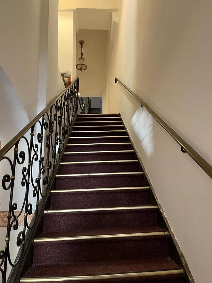 براوناو آم إن City Hotel 17 المظهر الخارجي الصورة