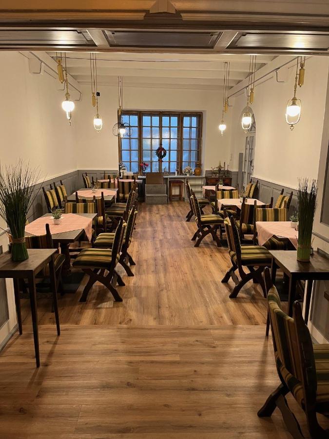 براوناو آم إن City Hotel 17 المظهر الخارجي الصورة